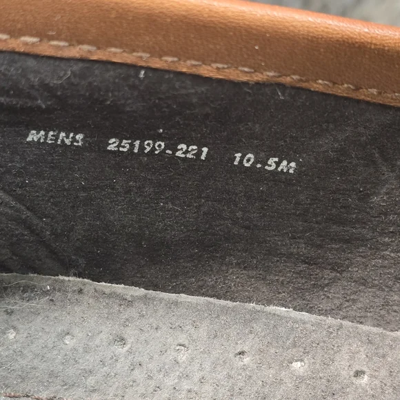 STACY ADAMS DUVAL COGNAC BROWN SOFT LEATHER MOE TOE PENNY LOAFERS MENS 10.5 EUC - Picture 9 of 12